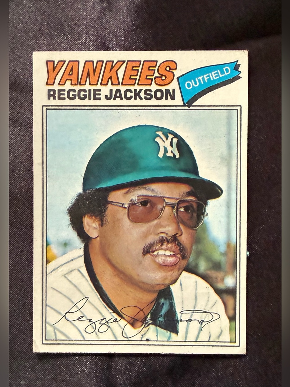 Reggie Jackson #10 Topps 1977 HOF New York Yankees Superbly Centered, MT/NM